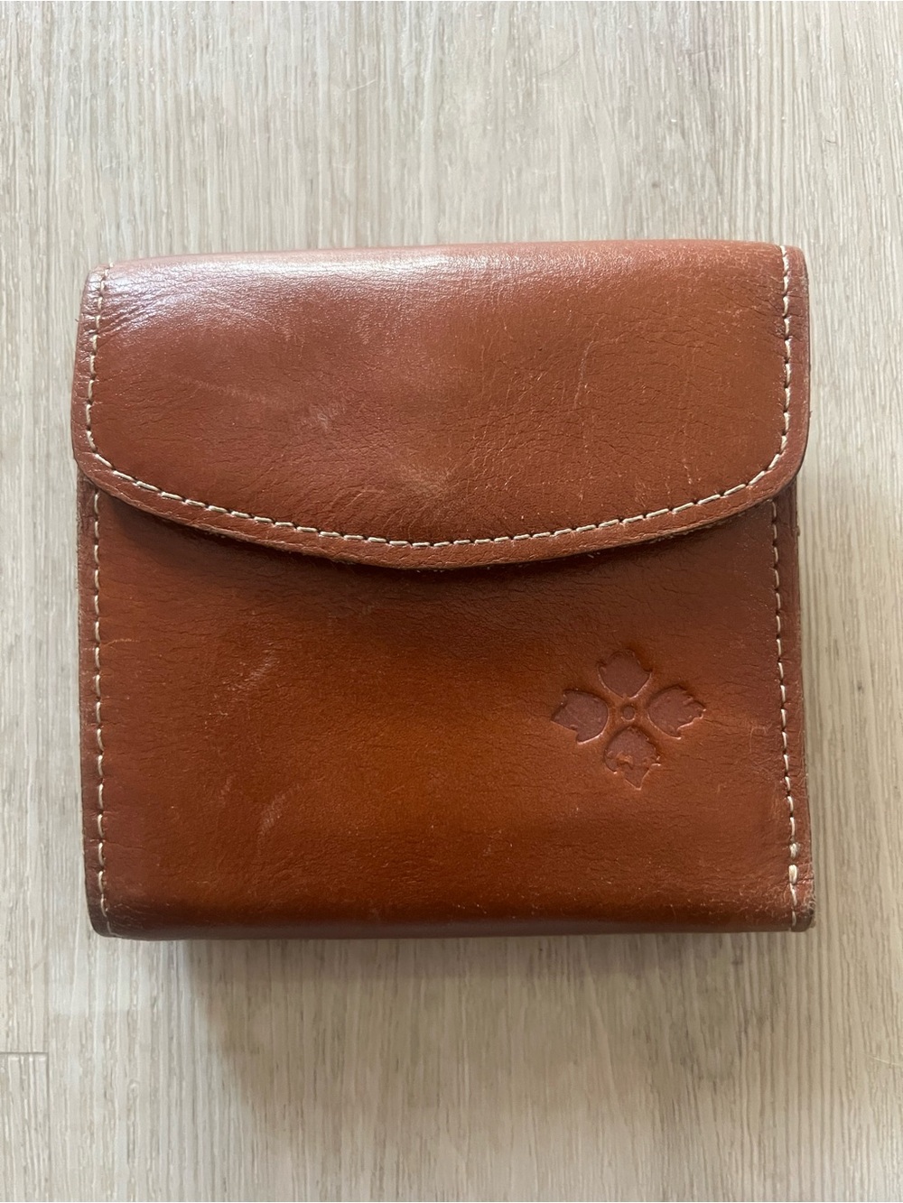Patricia Nash Kiss-Lock Brown Leather Reiti Trifold Wallet RFID